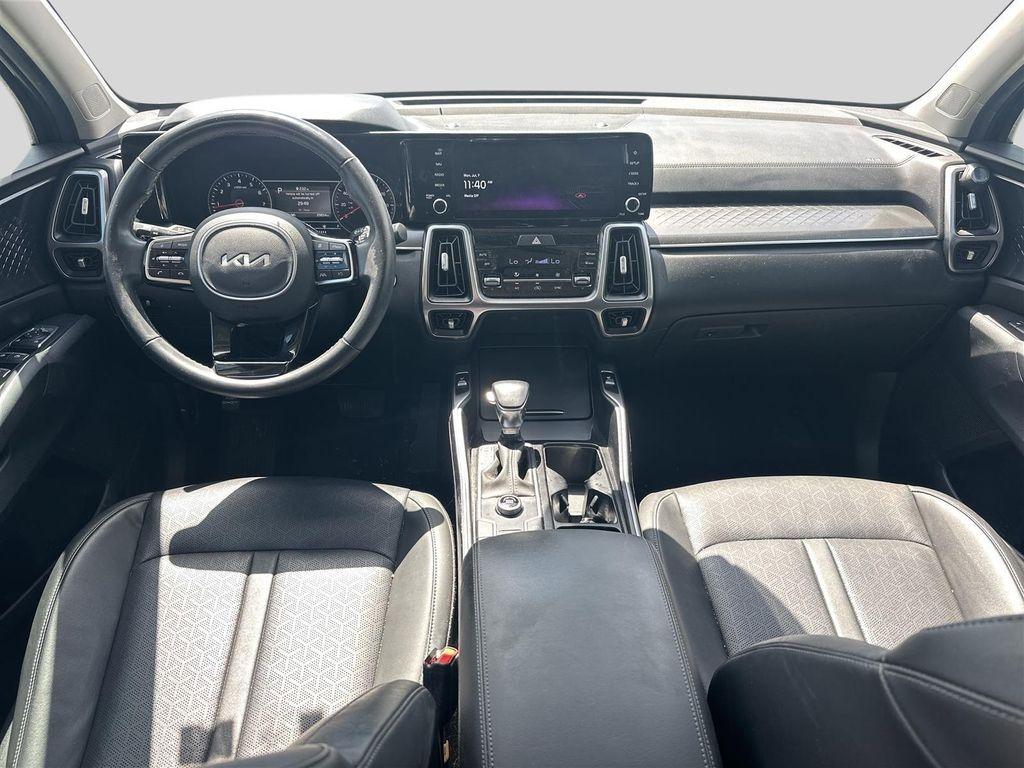 used 2022 Kia Sorento car, priced at $23,639