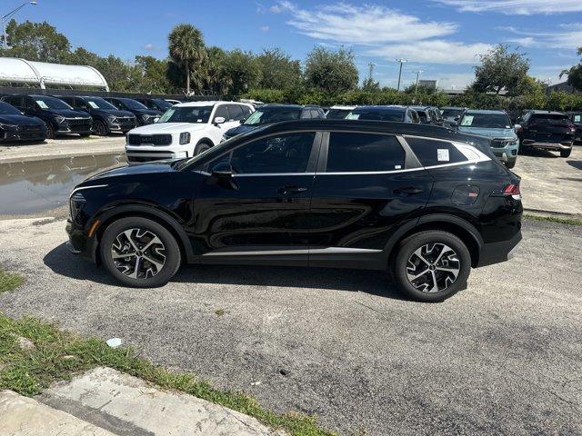 new 2025 Kia Sportage car, priced at $31,370