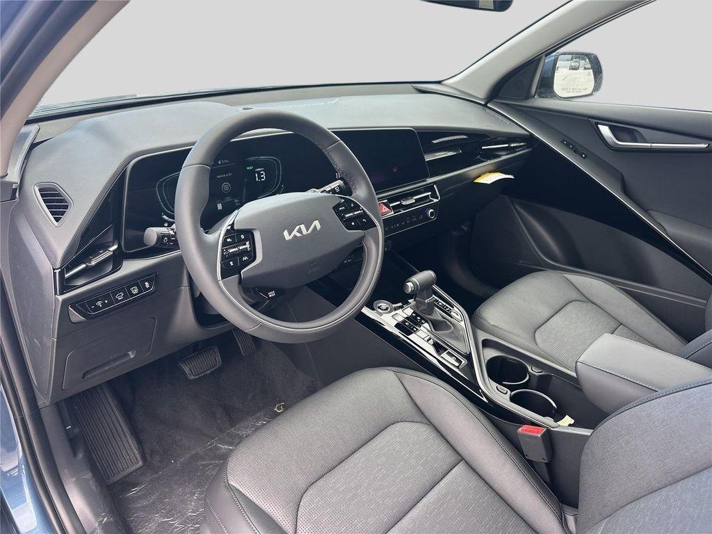 new 2025 Kia Niro car, priced at $33,250