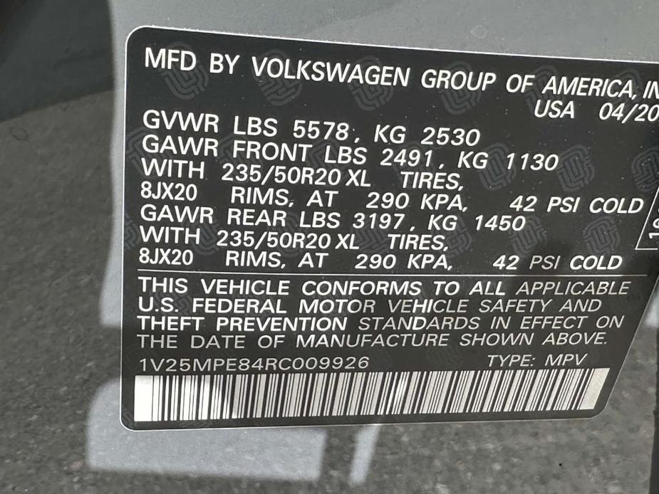 new 2024 Volkswagen ID.4 car, priced at $41,019
