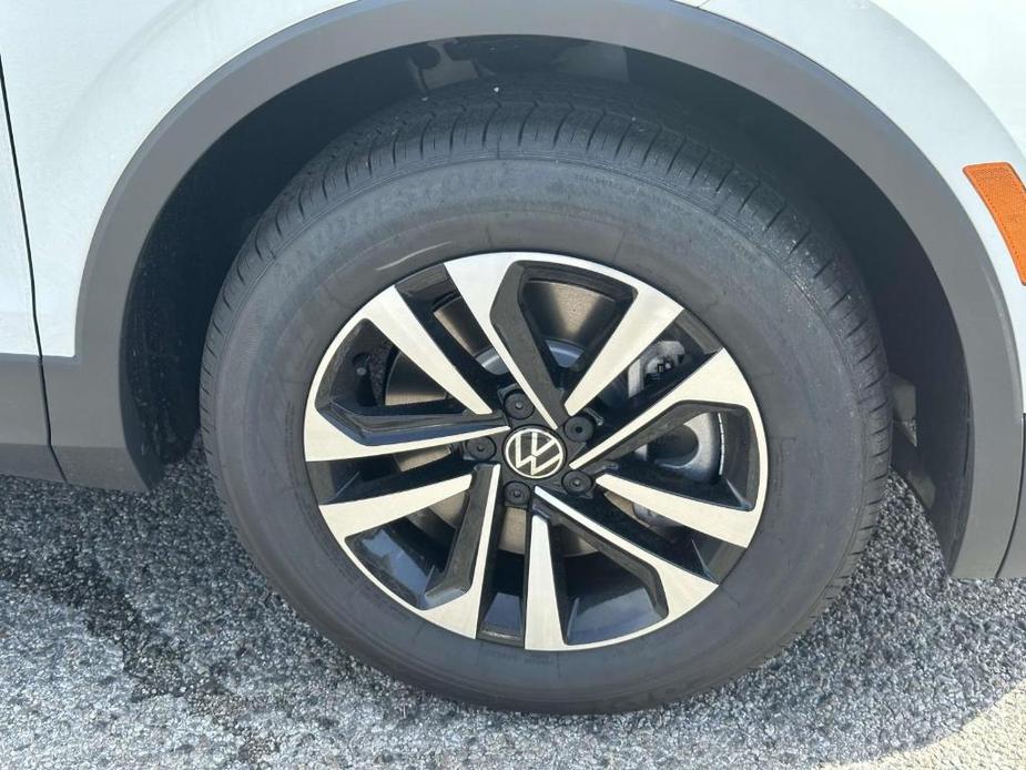 new 2024 Volkswagen Tiguan car, priced at $30,174