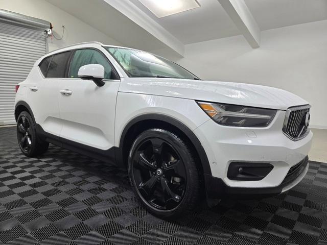 used 2019 Volvo XC40 car, priced at $25,980