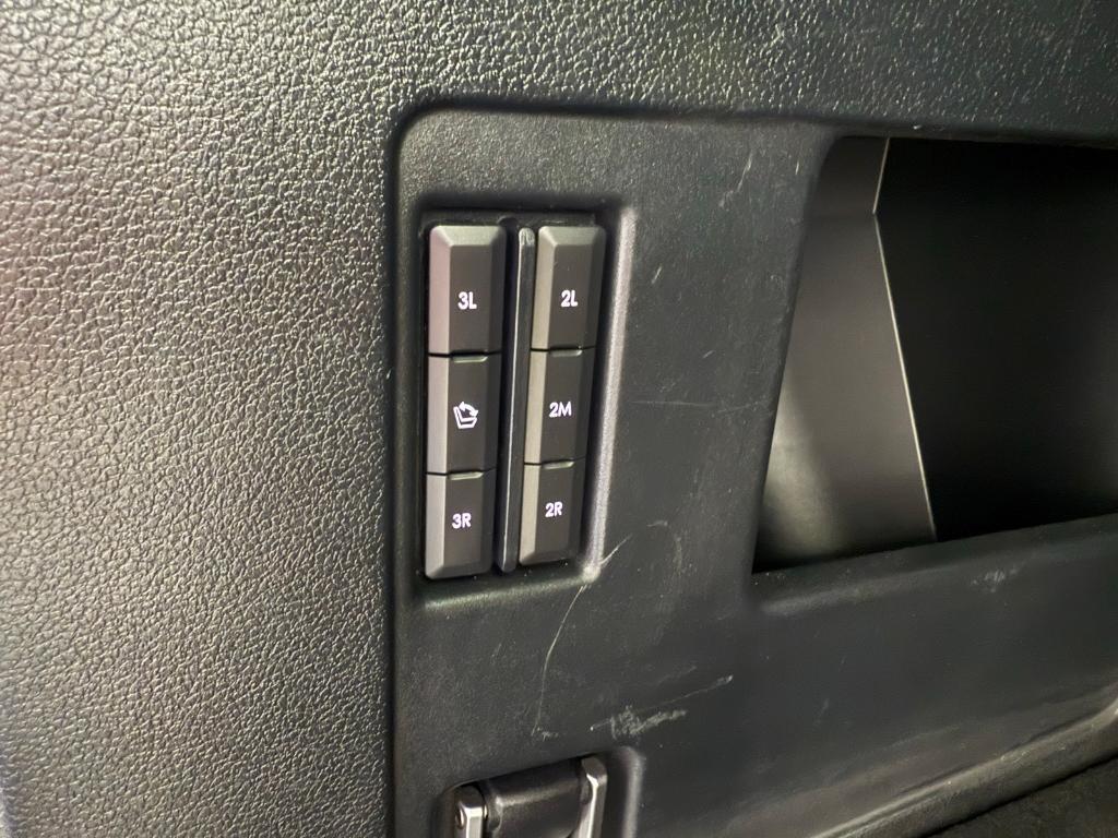 used 2020 Lincoln Navigator car, priced at $40,470