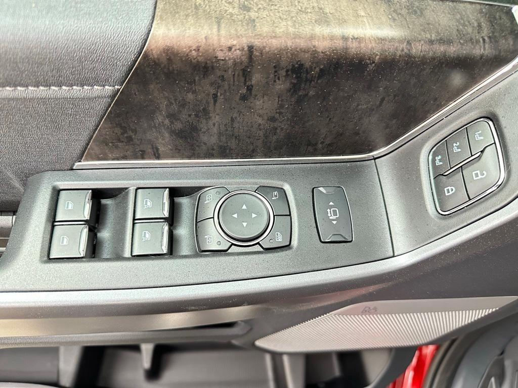 new 2025 Ford F-250 car, priced at $83,913