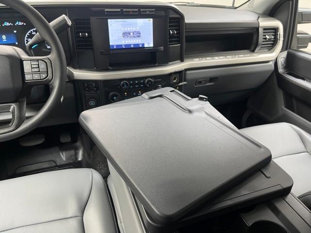 new 2024 Ford F-350 car, priced at $43,143