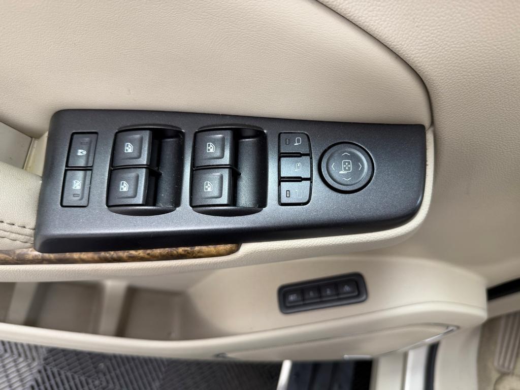used 2016 GMC Yukon XL car, priced at $20,987