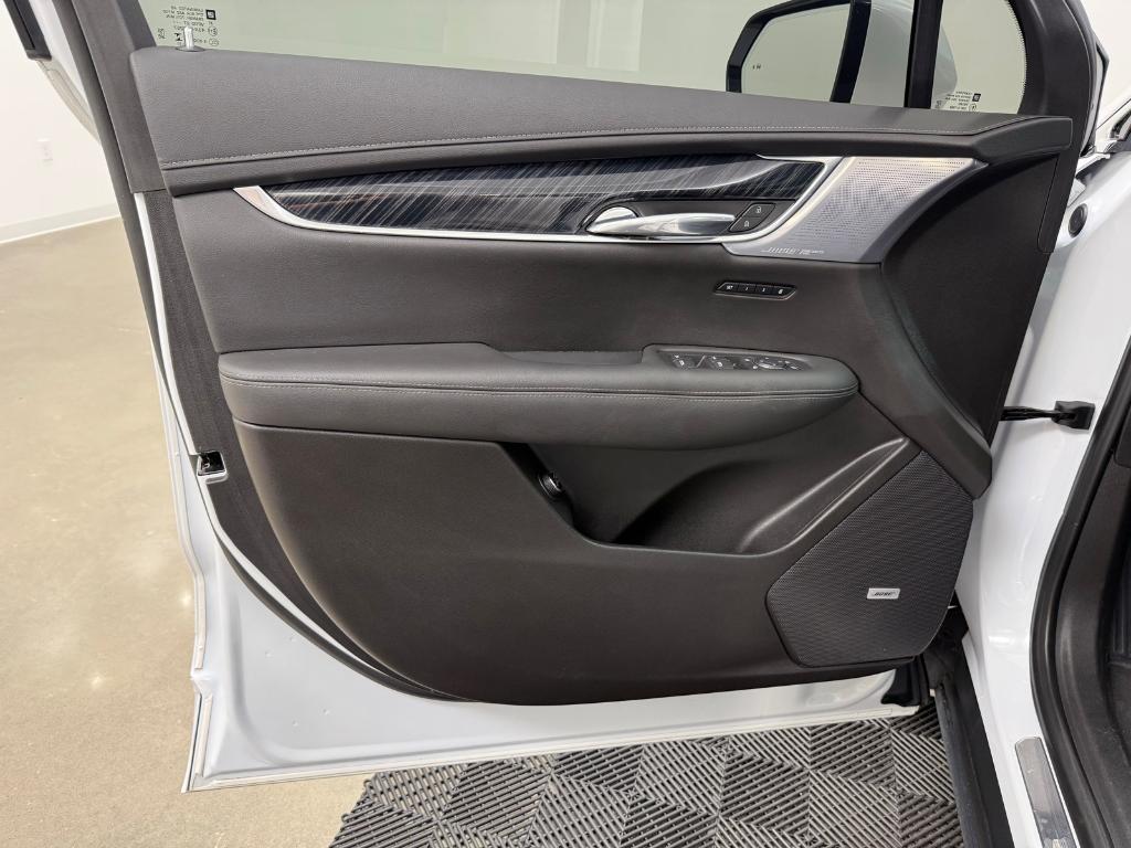 used 2024 Cadillac XT6 car, priced at $46,980