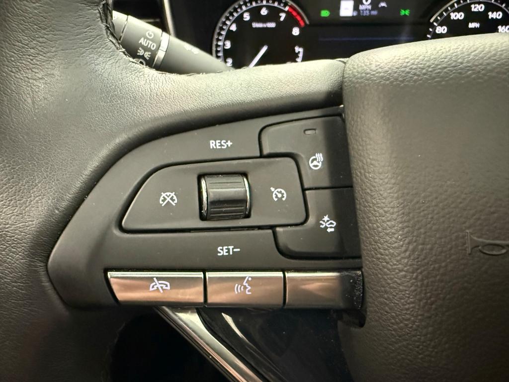 used 2024 Cadillac XT6 car, priced at $46,980