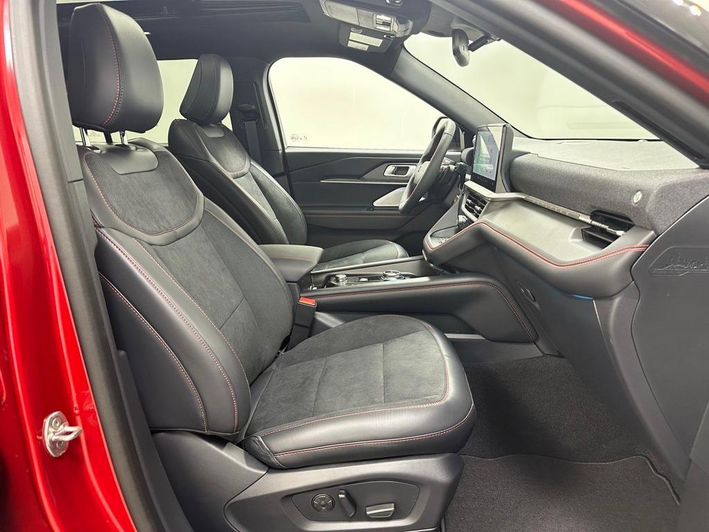 new 2025 Ford Explorer car, priced at $61,725