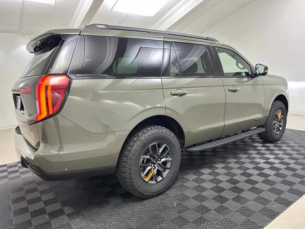 new 2025 Ford Expedition car, priced at $83,025