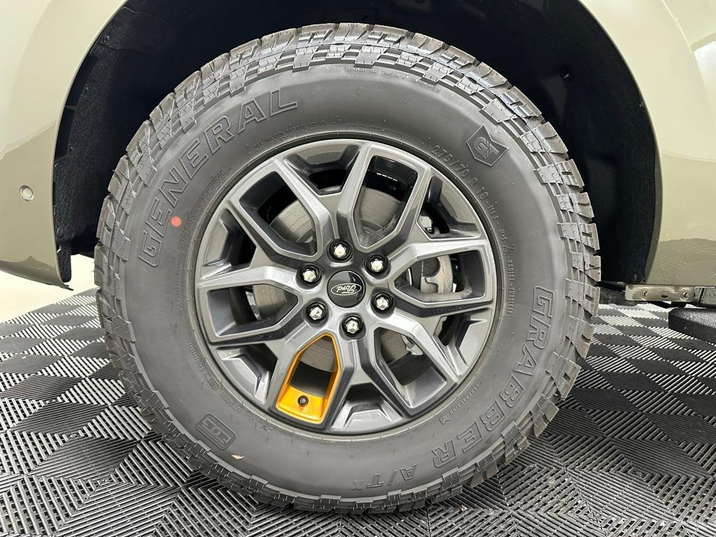 new 2025 Ford Expedition car, priced at $83,025