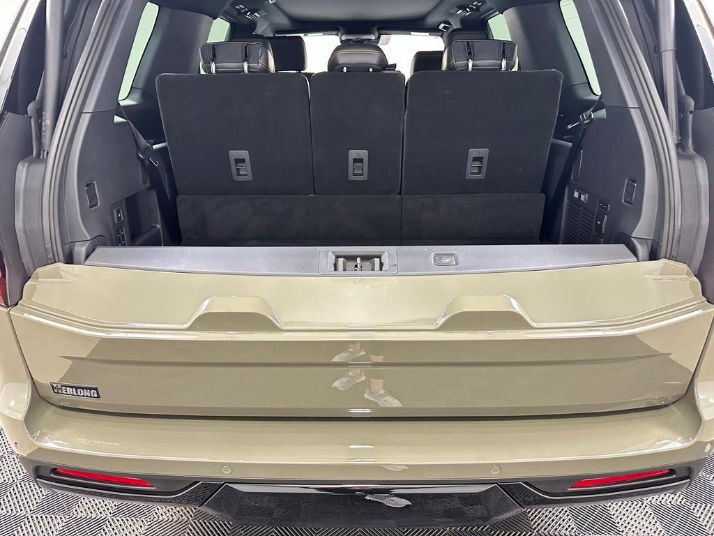 new 2025 Ford Expedition car, priced at $83,025