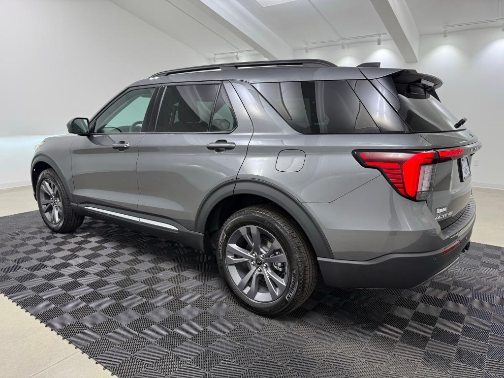 new 2025 Ford Explorer car, priced at $45,818