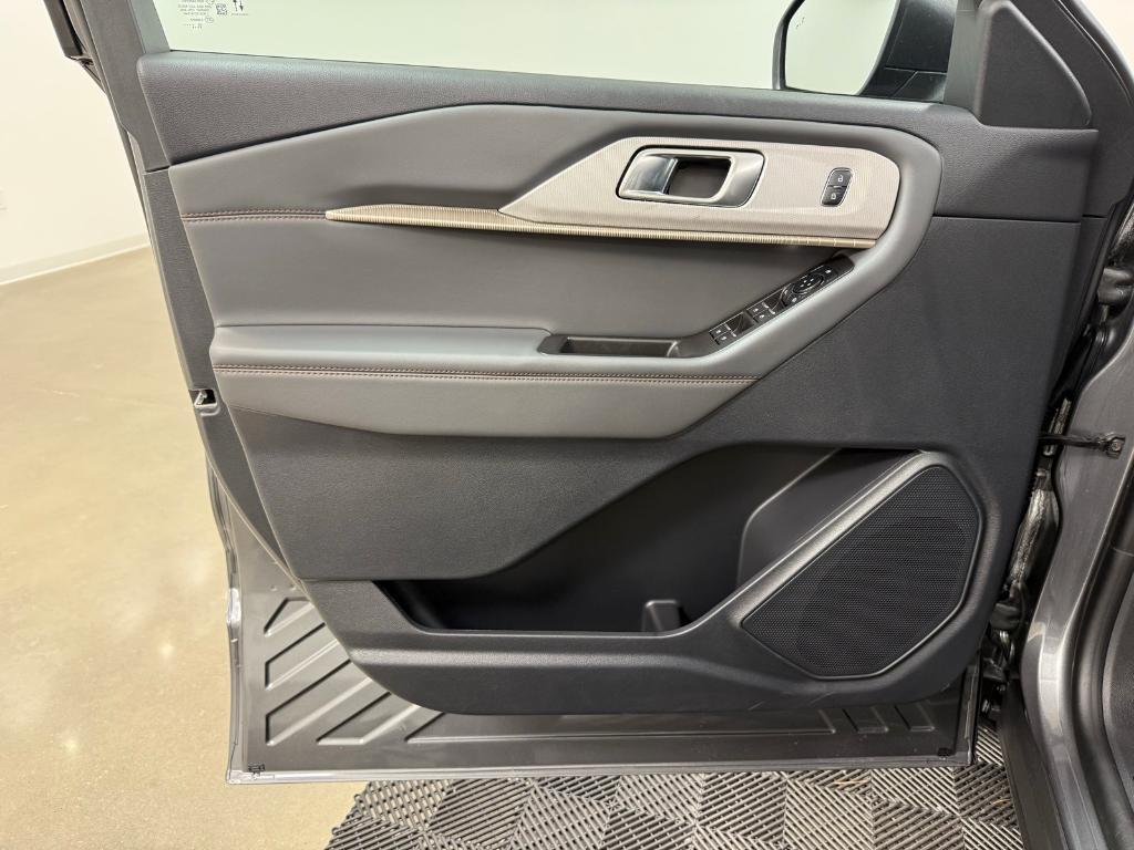 new 2025 Ford Explorer car, priced at $45,818