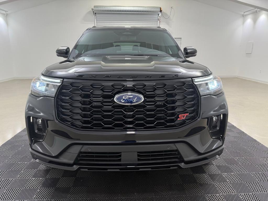 new 2025 Ford Explorer car, priced at $53,416