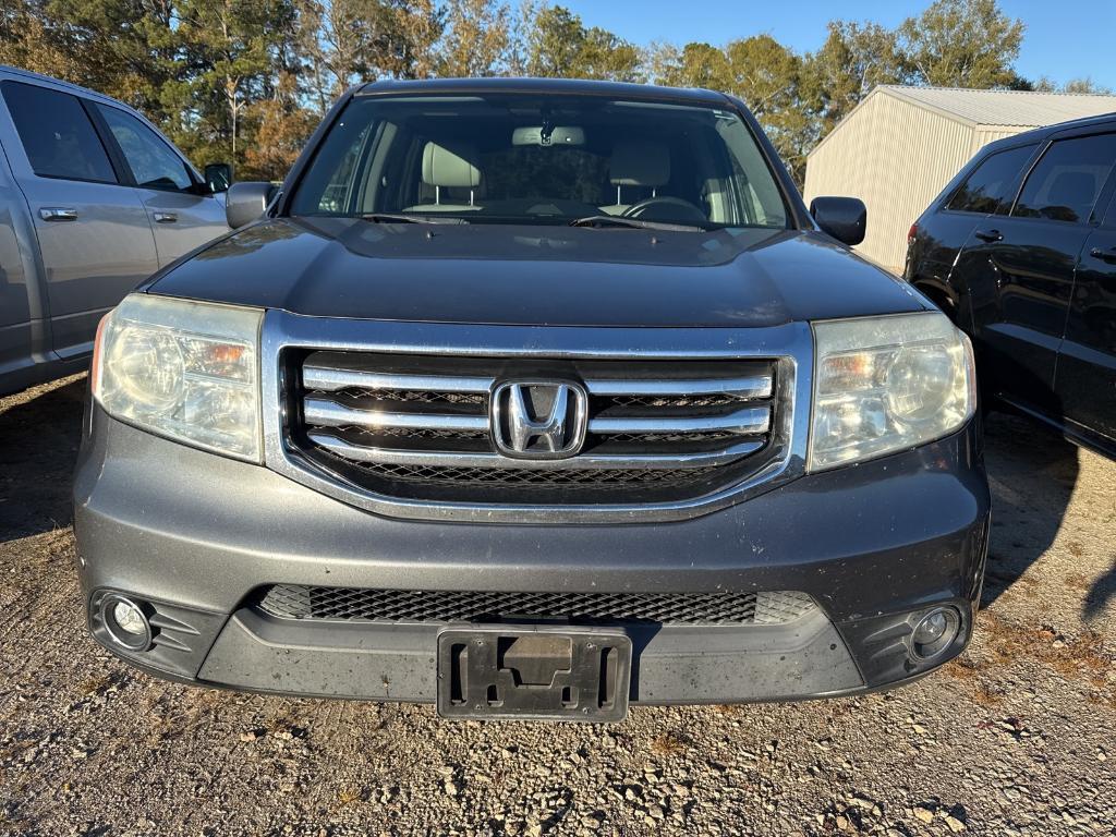 used 2013 Honda Pilot car, priced at $14,880