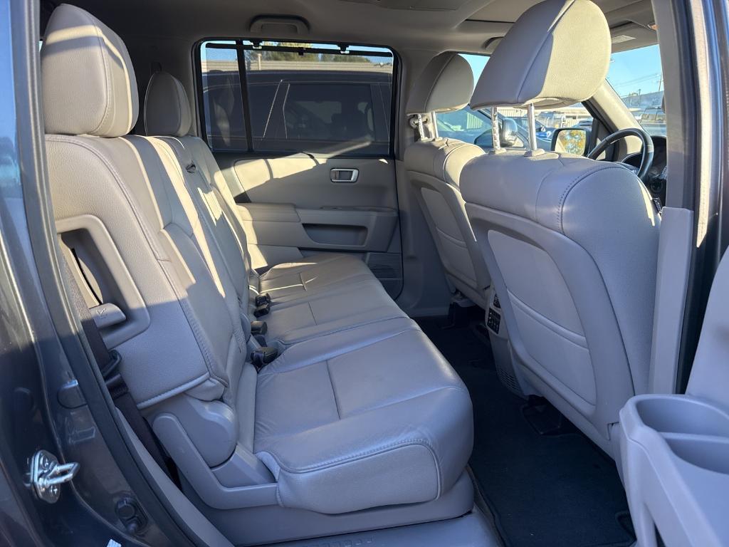 used 2013 Honda Pilot car, priced at $14,880
