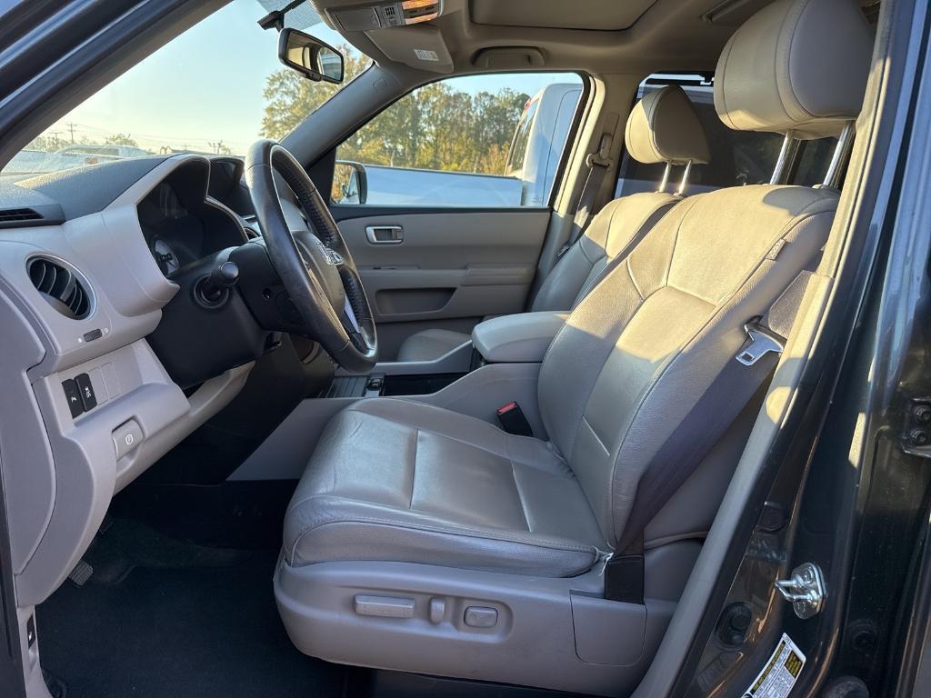 used 2013 Honda Pilot car, priced at $14,880