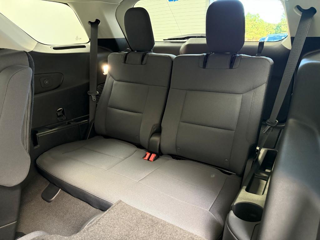 new 2025 Ford Explorer car, priced at $39,279