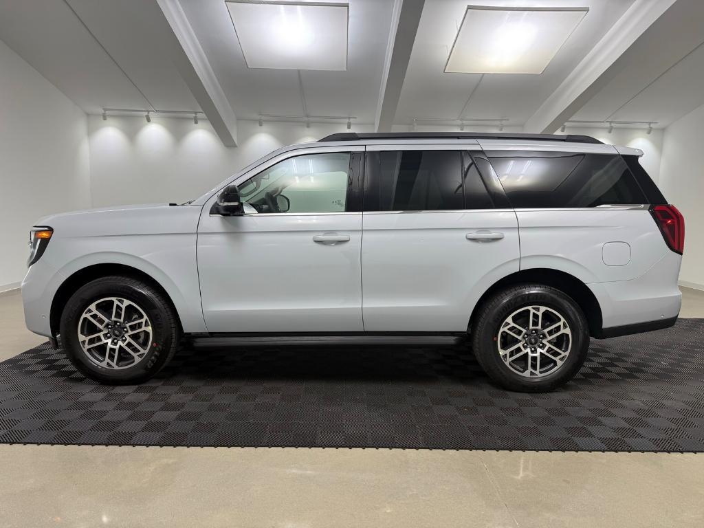 new 2025 Ford Expedition car, priced at $68,880