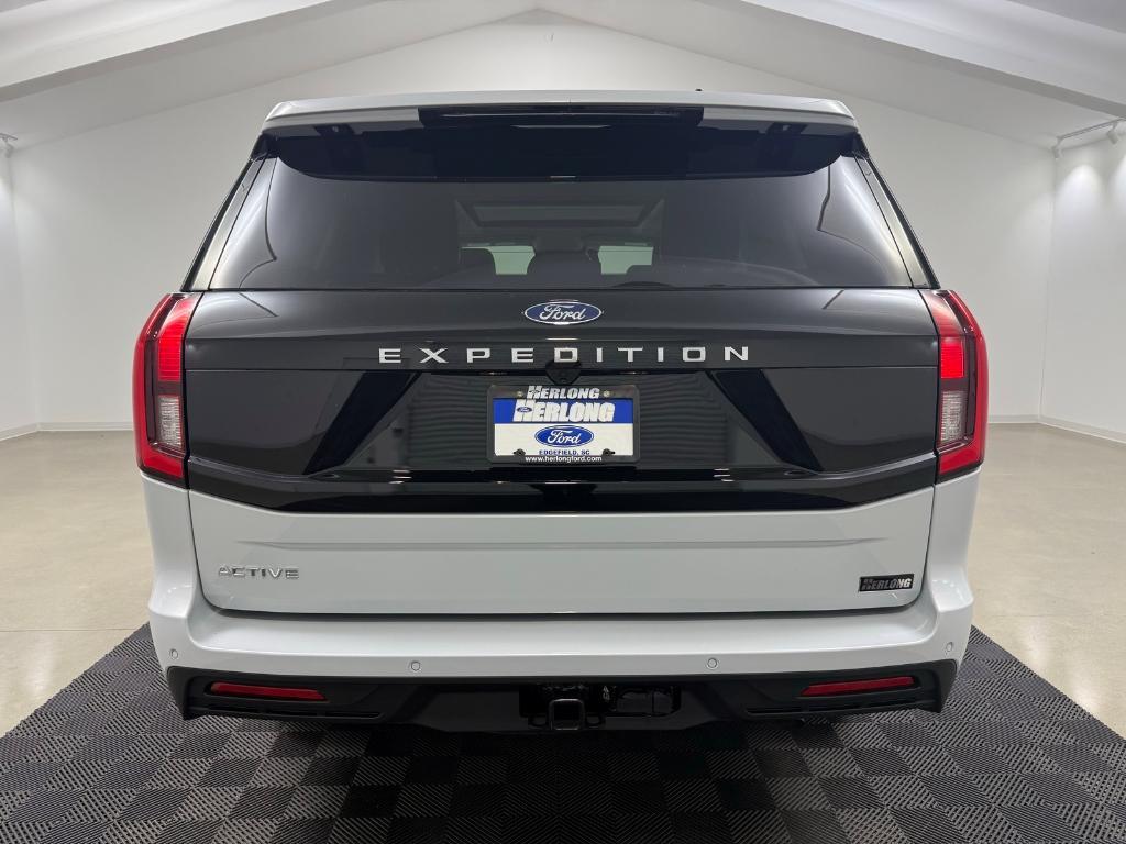 new 2025 Ford Expedition car, priced at $68,880