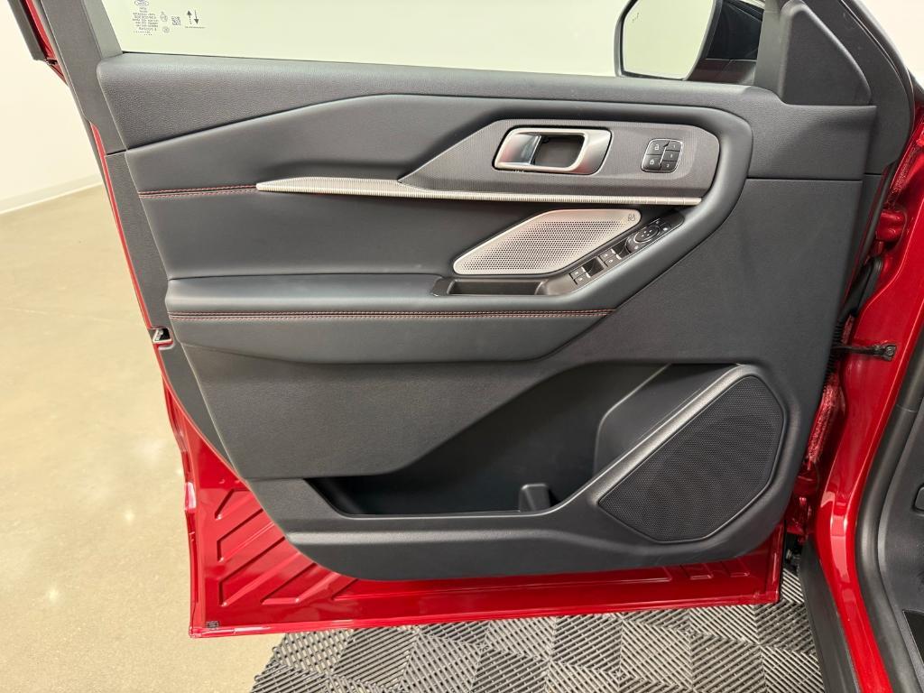 new 2025 Ford Explorer car, priced at $61,297