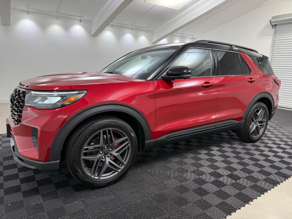 new 2025 Ford Explorer car, priced at $61,297