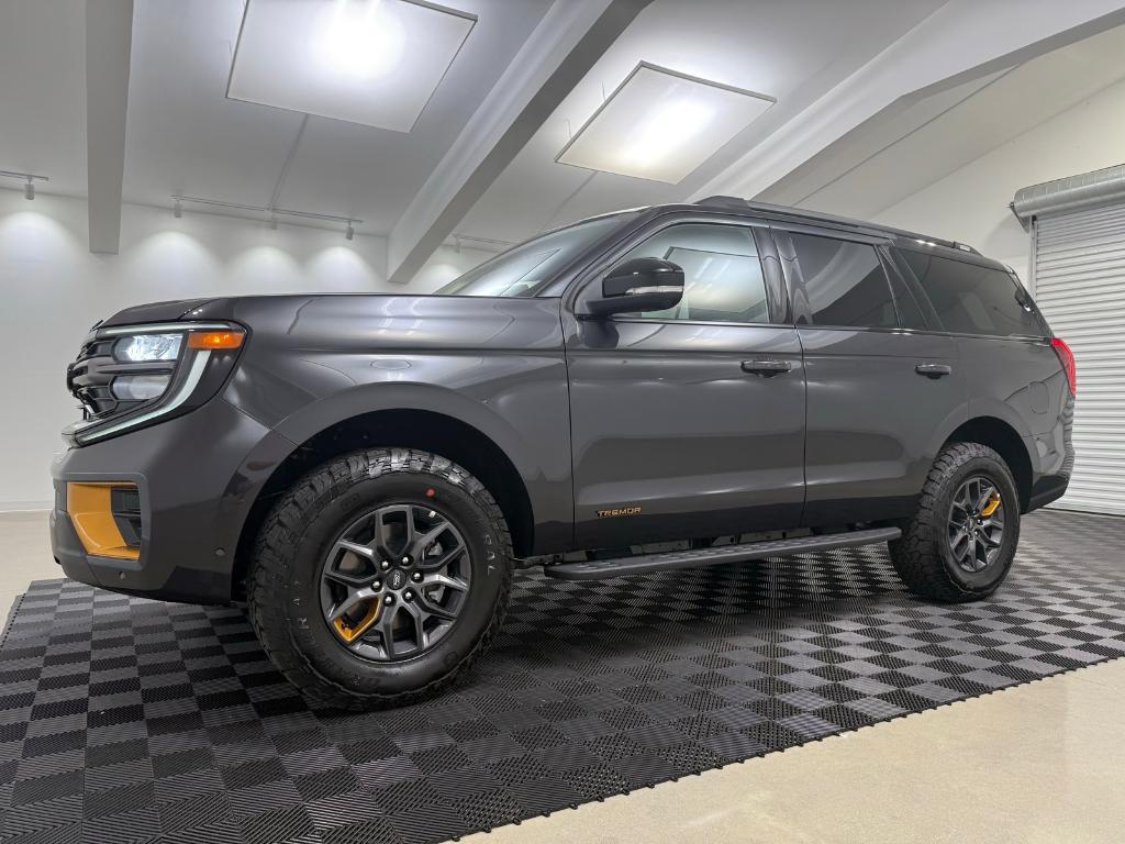 new 2025 Ford Expedition car, priced at $80,455