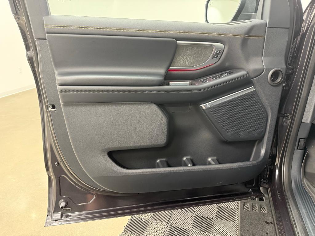 new 2025 Ford Expedition car, priced at $80,455