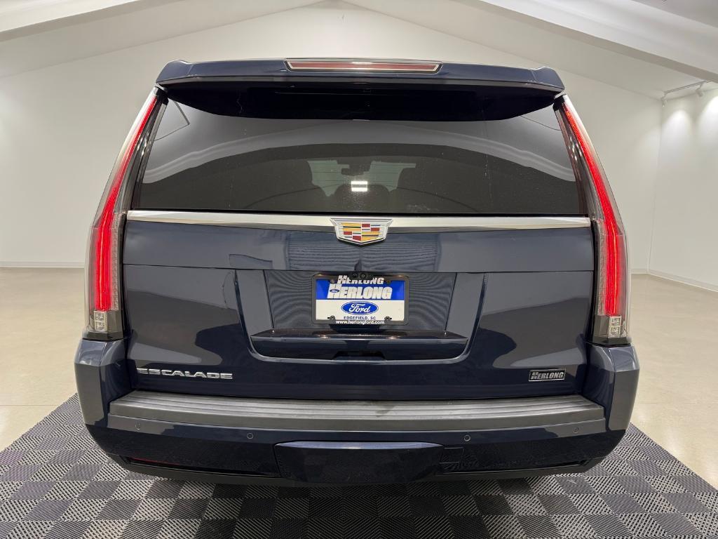 used 2020 Cadillac Escalade car, priced at $38,880