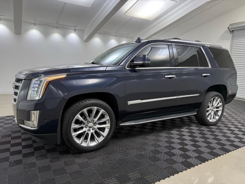 used 2020 Cadillac Escalade car, priced at $38,880