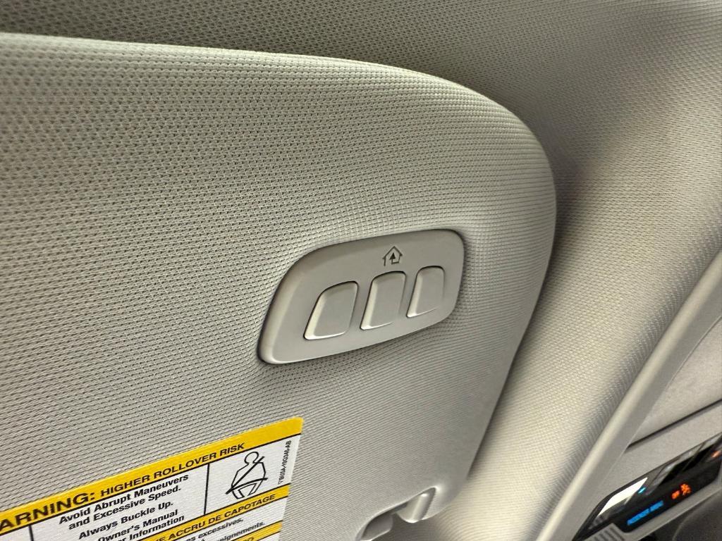 new 2025 Ford Expedition car, priced at $67,880