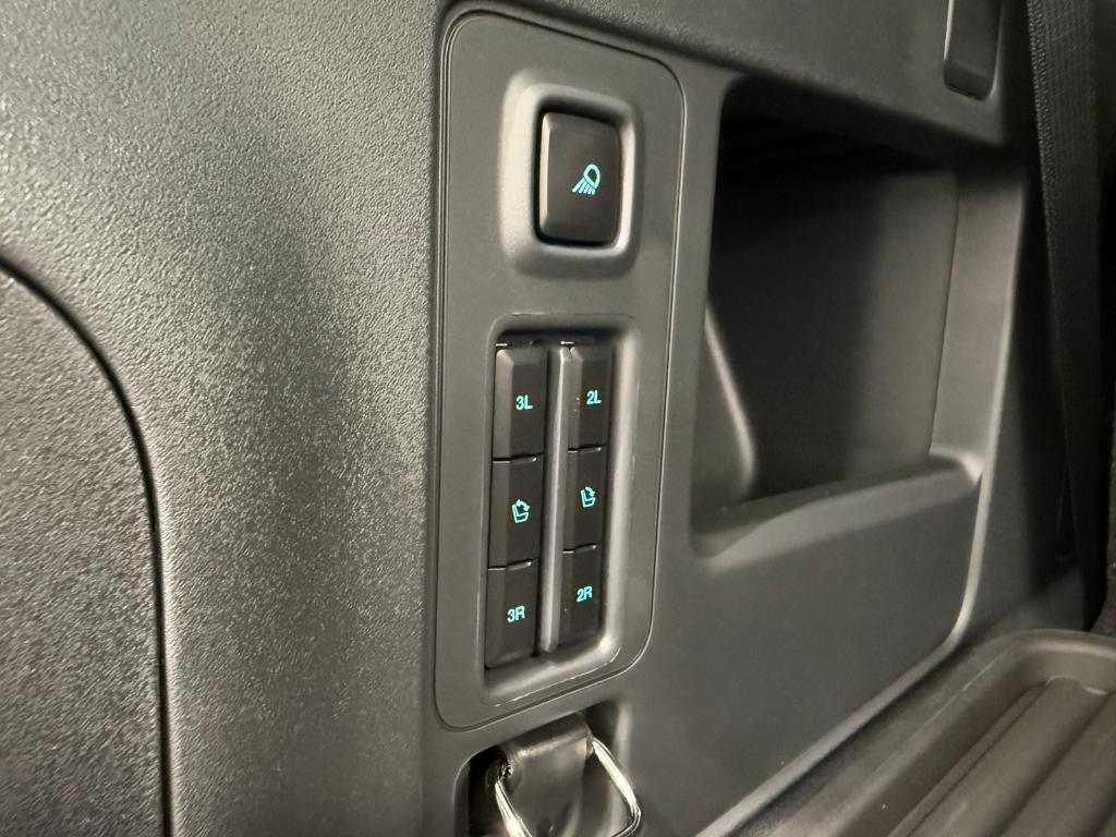 new 2025 Ford Expedition car, priced at $67,880