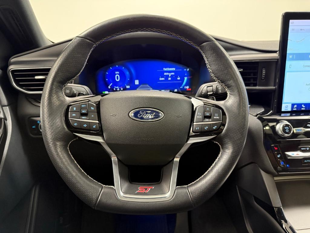used 2023 Ford Explorer car, priced at $42,154