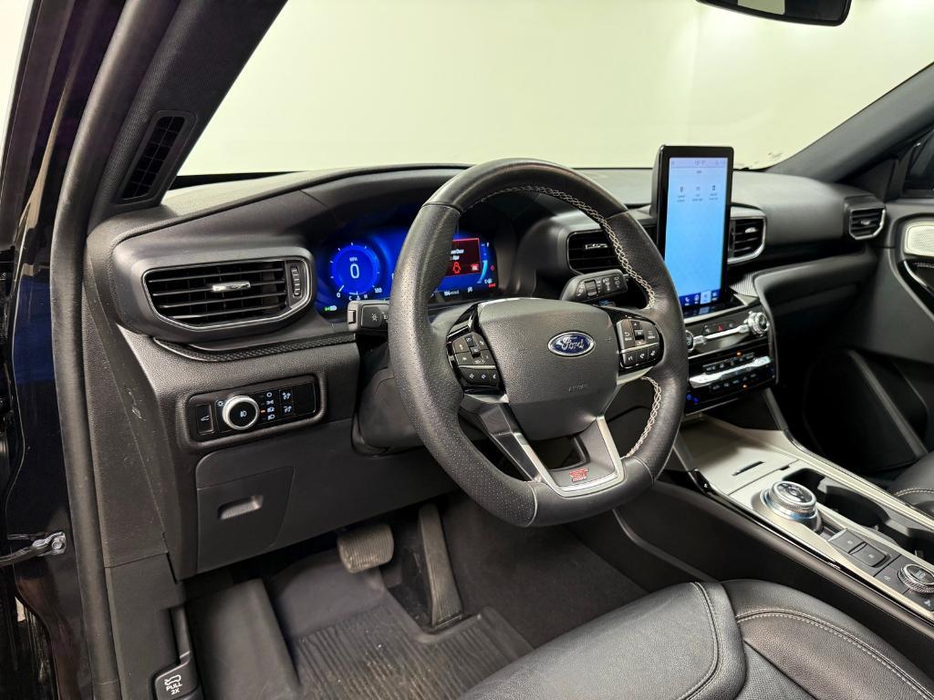 used 2023 Ford Explorer car, priced at $43,776