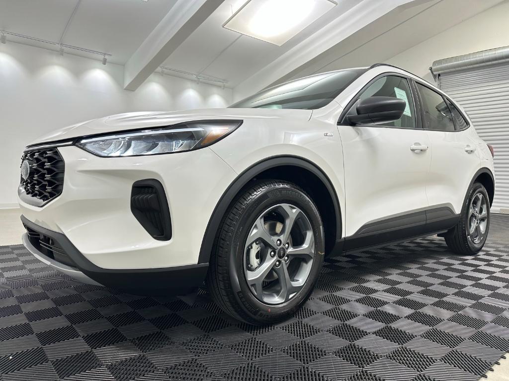 new 2025 Ford Escape car, priced at $33,329