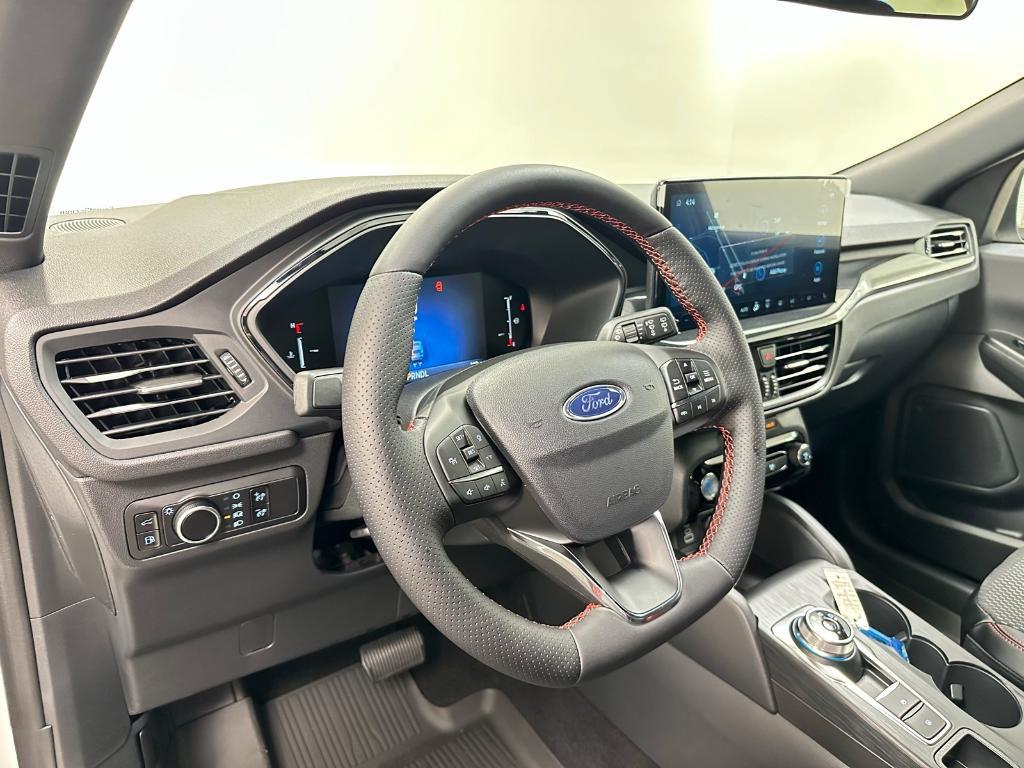 new 2025 Ford Escape car, priced at $33,329