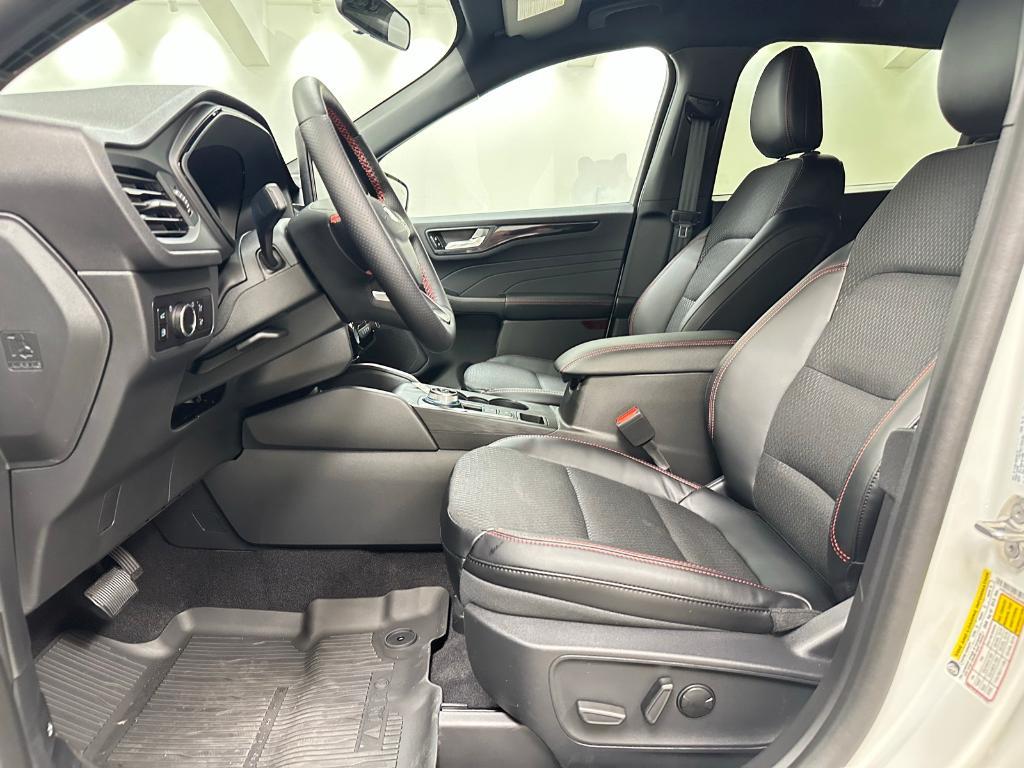 new 2025 Ford Escape car, priced at $33,329