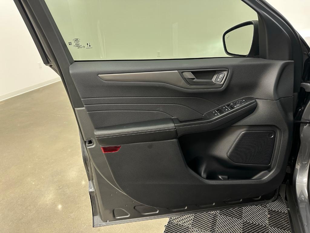 new 2025 Ford Escape car, priced at $30,764