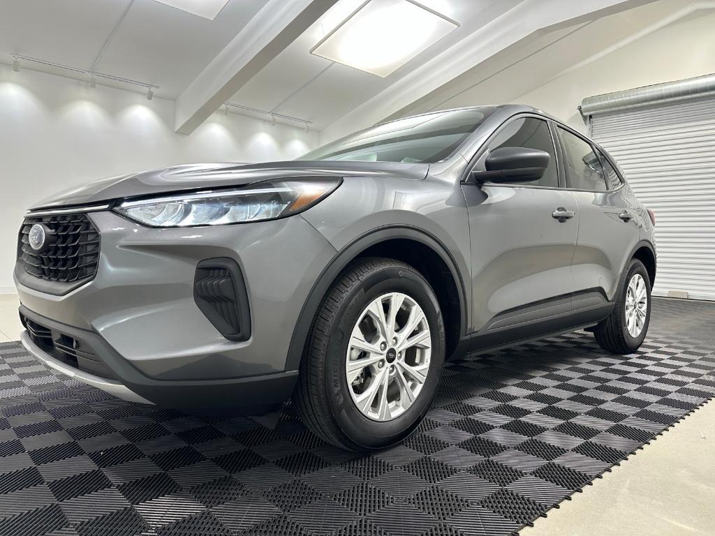 new 2025 Ford Escape car, priced at $30,764