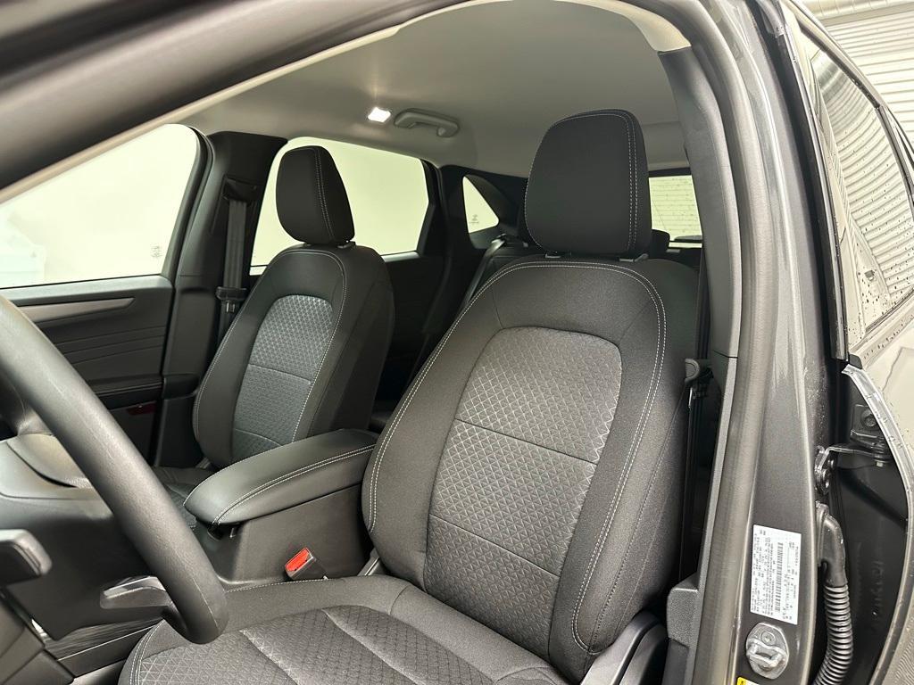 new 2025 Ford Escape car, priced at $29,914