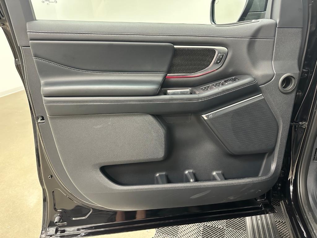 new 2025 Ford Expedition car, priced at $79,995