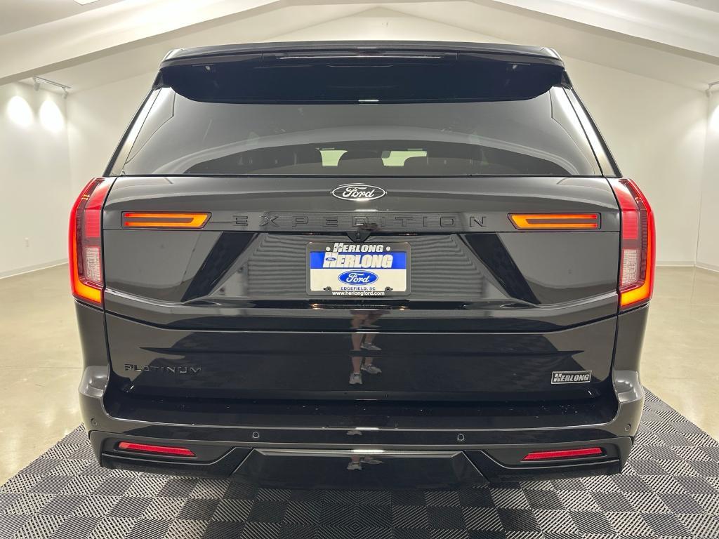 new 2025 Ford Expedition car, priced at $79,995