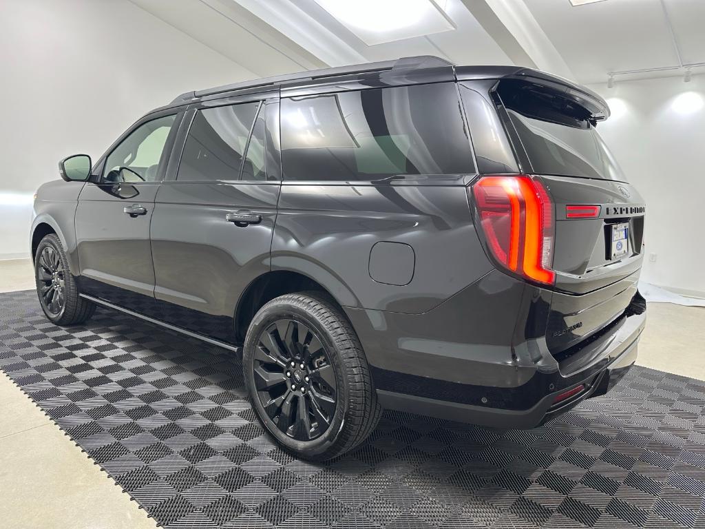 new 2025 Ford Expedition car, priced at $79,995