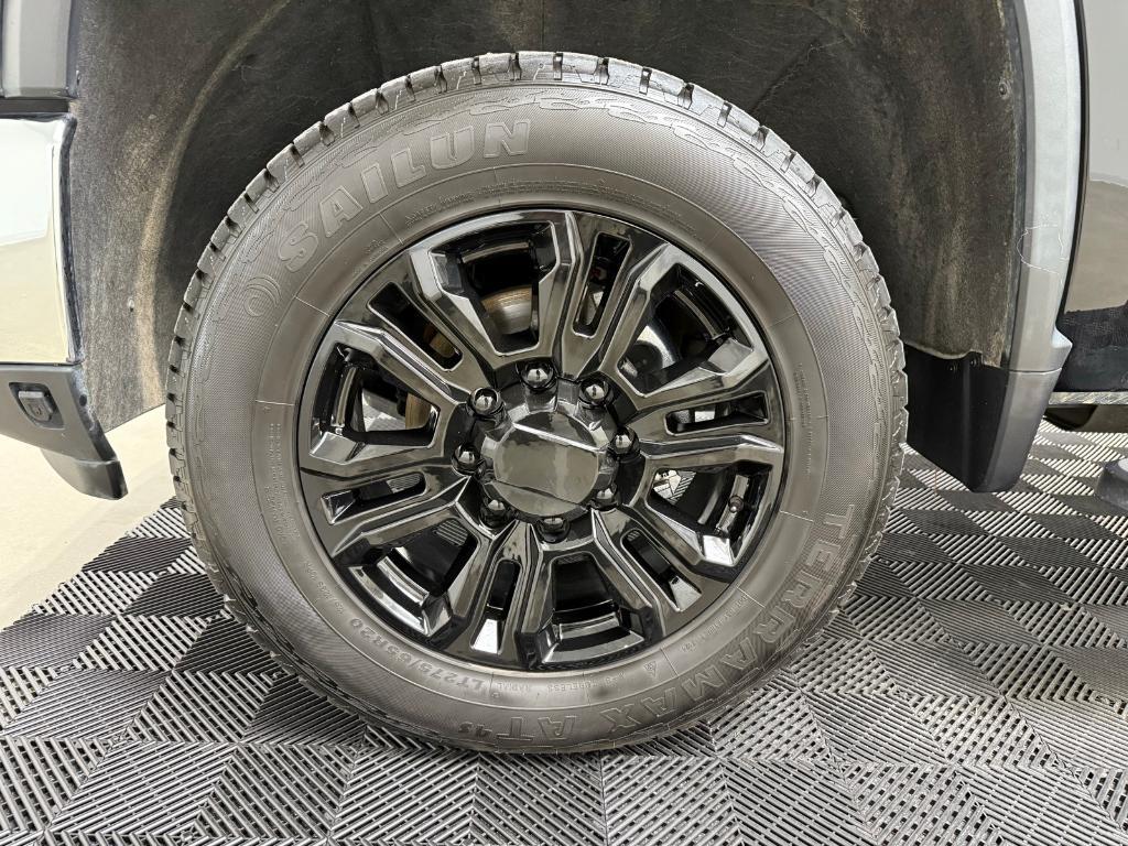 used 2024 Chevrolet Silverado 2500 car, priced at $52,980