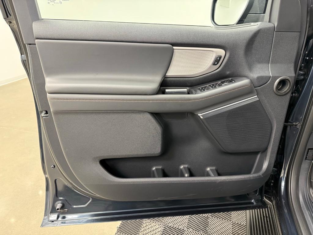 new 2025 Ford Expedition car, priced at $69,480