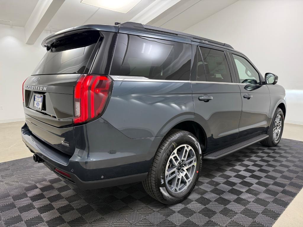 new 2025 Ford Expedition car, priced at $69,480