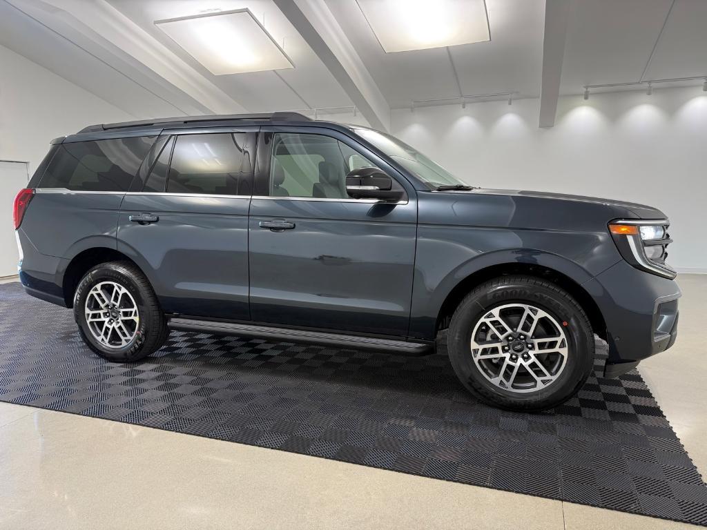 new 2025 Ford Expedition car, priced at $69,480