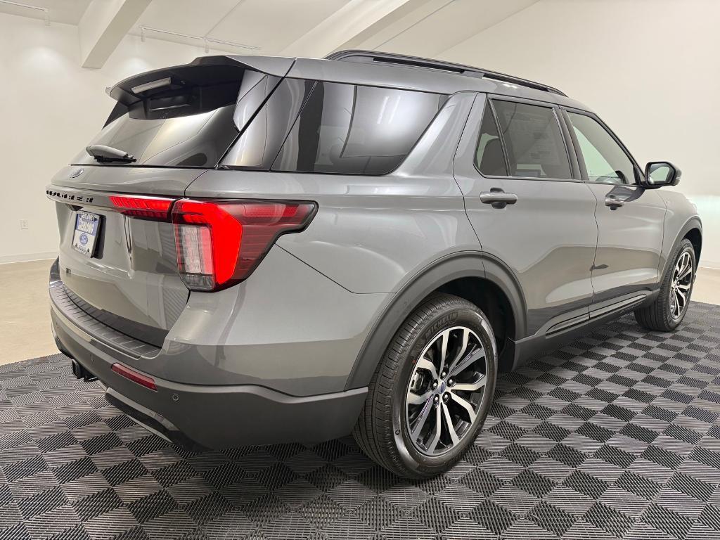 new 2025 Ford Explorer car, priced at $45,328