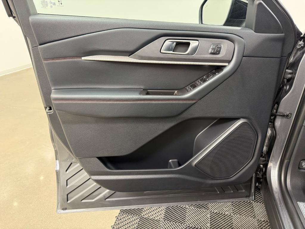 new 2025 Ford Explorer car, priced at $45,328